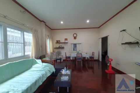 Haus in Watthana, Bangkok, Thailand 4 Schlafzimmer № 215297 - Foto 3