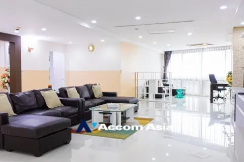 Condo in Khlong Toei, Bangkok, Thailand, 3 bedrooms  № 215300 - photo 2