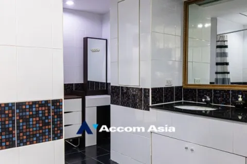 Condo in Khlong Toei, Bangkok, Thailand, 3 bedrooms  № 215300 - photo 12