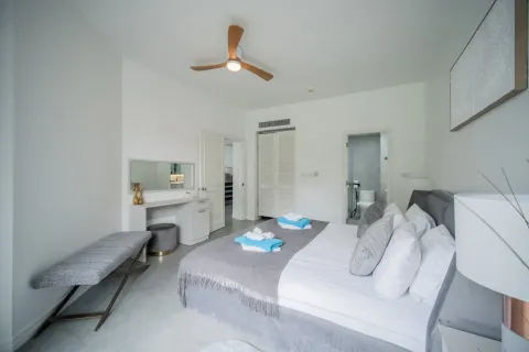 Condo à Bang Tao, Thaïlande, 2 chambres  № 164918 - photo 26