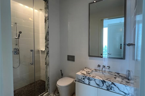 Condo in Bangkok, Thailand, 2 bedrooms № 187336 - photo 4