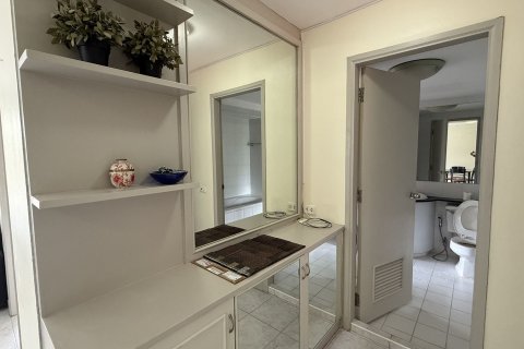 Studio in the Condo in Watthana, Bangkok, Thailand  № 151406 - photo 19