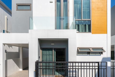 Дом в Сан-Сая, Таиланд с 3 спальнями  № 151409 - фото 1