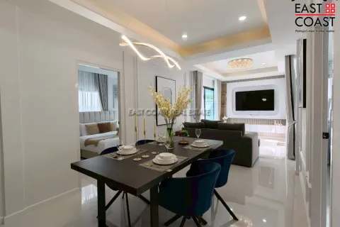 Casa de 3 dormitorios en Pattaya, Tailandia № 212417 - foto 8