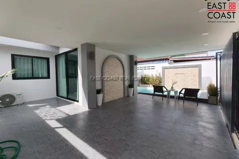 Casa de 3 dormitorios en Pattaya, Tailandia № 212417 - foto 3