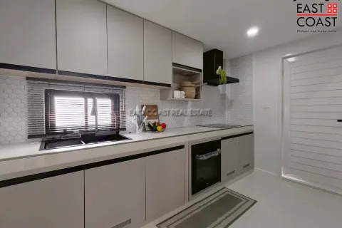 Casa de 3 dormitorios en Pattaya, Tailandia № 212417 - foto 18