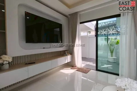 Casa de 3 dormitorios en Pattaya, Tailandia № 212417 - foto 7