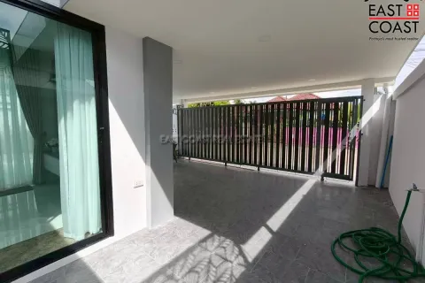Casa de 3 dormitorios en Pattaya, Tailandia № 212417 - foto 5