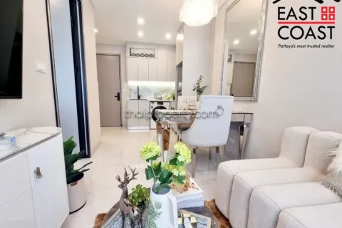 Condominio de 1 dormitorio en Jomtien Beach, Pattaya, Tailandia № 212418 - foto 2