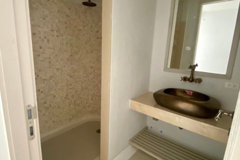 Condo in Hua Hin, Thailand, 2 bedrooms  № 158213 - photo 16