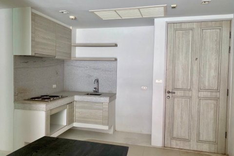 Condo in Hua Hin, Thailand, 2 bedrooms  № 158213 - photo 15