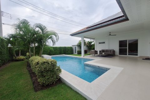 House in Hua Hin, Thailand 3 bedrooms № 163149 - photo 2
