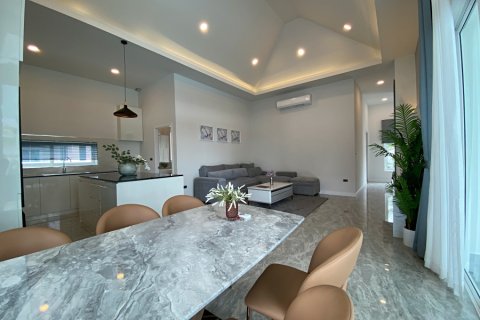 Villa in Hua Hin, Thailand 4 bedrooms № 168331 - photo 9