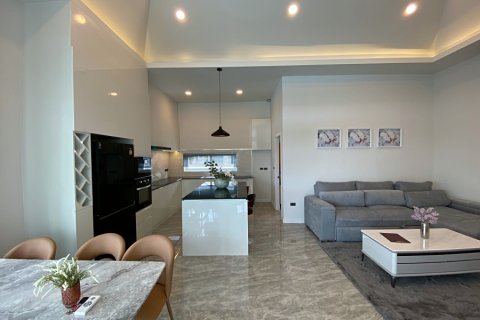 Villa in Hua Hin, Thailand 4 bedrooms № 168331 - photo 8