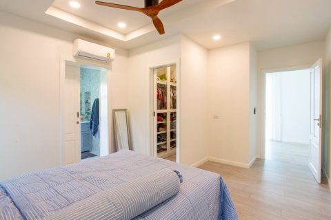 Villa in Hua Hin, Thailand 3 bedrooms № 168332 - photo 24