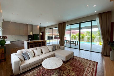 Villa in Hua Hin, Thailand 3 bedrooms № 168330 - photo 10