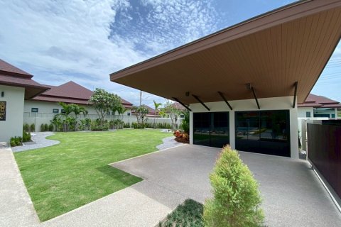 Villa in Hua Hin, Thailand 3 bedrooms № 168330 - photo 24