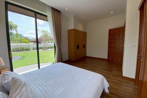 Villa in Hua Hin, Thailand 3 bedrooms № 168330 - photo 22