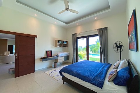 Villa in Pran Buri, Thailand 5 bedrooms № 168297 - photo 21