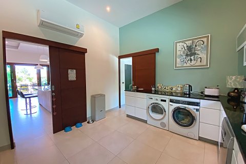 Villa in Pran Buri, Thailand 5 bedrooms № 168297 - photo 16