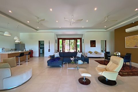 Villa in Pran Buri, Thailand 5 bedrooms № 168297 - photo 14