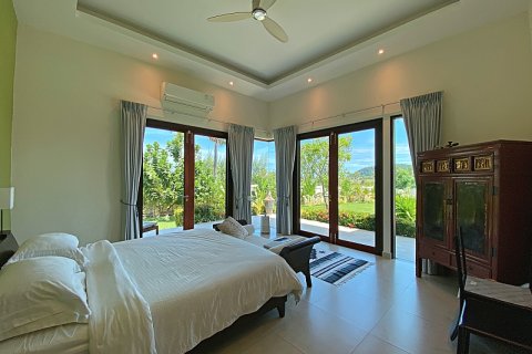 Villa in Pran Buri, Thailand 5 bedrooms № 168297 - photo 26