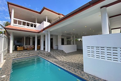 Villa in Hua Hin, Thailand 3 bedrooms № 168296