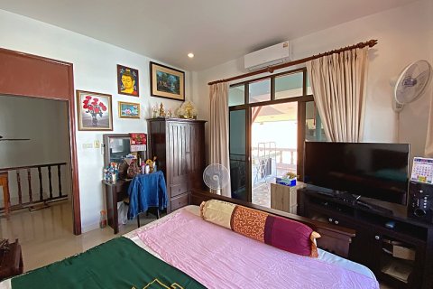 Villa in Hua Hin, Thailand 3 bedrooms № 168296 - photo 24