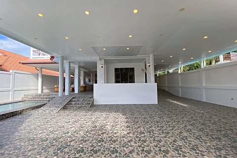 Villa in Hua Hin, Thailand 3 bedrooms № 168296 - photo 2