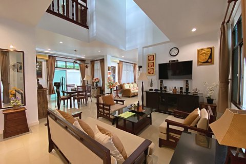 Villa in Hua Hin, Thailand 3 bedrooms № 168296 - photo 13