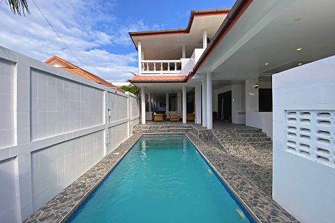 Villa in Hua Hin, Thailand 3 bedrooms № 168296 - photo 3