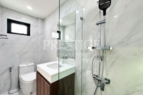 House in Pattaya, Thailand 5 bedrooms № 233225 - photo 21