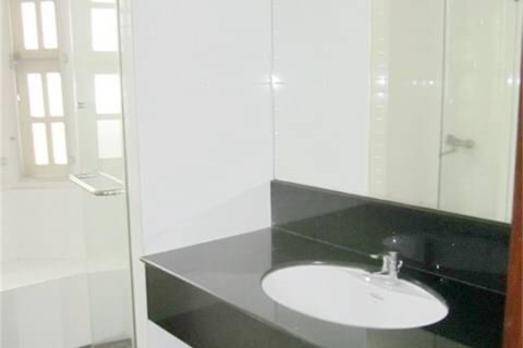 Reihenhaus in Bangkok, Thailand 4 Schlafzimmer № 233223 - Foto 2