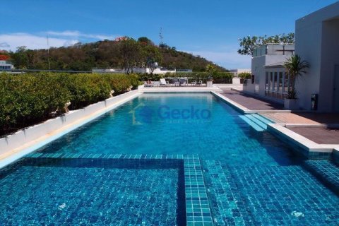Condo in Pattaya, Thailand, 1 bedroom № 197369 - photo 11