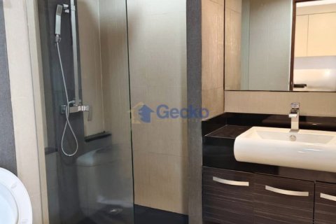 Condo in Pattaya, Thailand, 1 bedroom № 197369 - photo 10