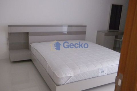 Condo in Pattaya, Thailand, 2 bedrooms № 197367 - photo 5