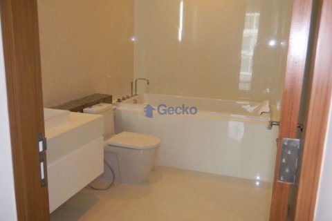 Condo in Pattaya, Thailand, 2 bedrooms № 197367 - photo 6