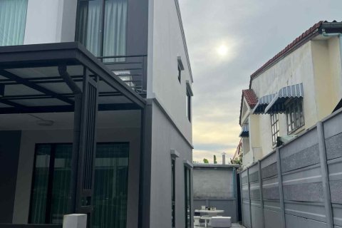 Таунхаус в Банг Буа Тонге, Таиланд с 3 спальнями  № 148719 - фото 2