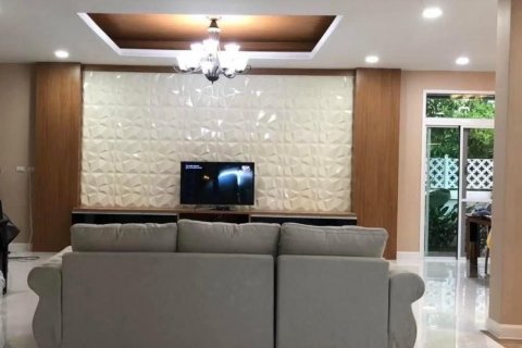 Дом в Паттайе, Таиланд с 4 спальнями  № 140192 - фото 4