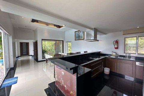 Вилла в Кату, Таиланд с 4 спальнями  № 140193 - фото 23