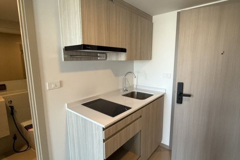 Студия в кондо в Бангкок Ной, Таиланд № 170764 - фото 2