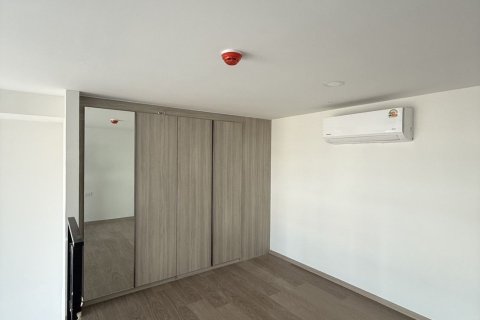 Студия в кондо в Бангкок Ной, Таиланд № 170764 - фото 4