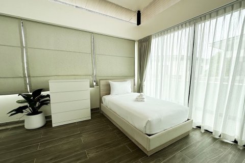 Villa in Phuket, Thailand 5 bedrooms № 170761 - photo 24