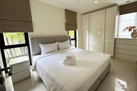 Villa in Phuket, Thailand 5 bedrooms № 170761 - photo 5