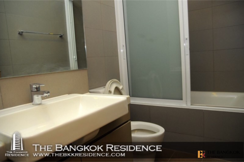 Condo in Bangkok, Thailand, 1 bedroom  № 188834 - photo 1