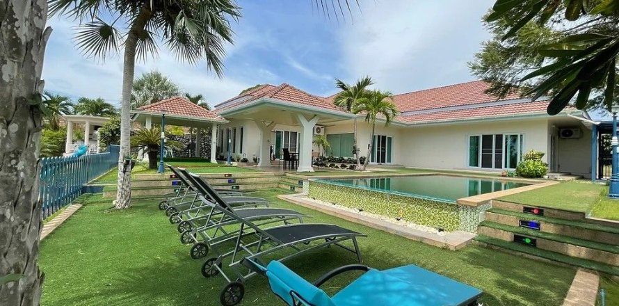 Вилла в Паттайе, Таиланд с 4 спальнями  № 147754