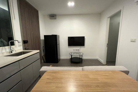 Студия в кондо в Дин Даенге, Бангкок, Таиланд № 137846 - фото 5