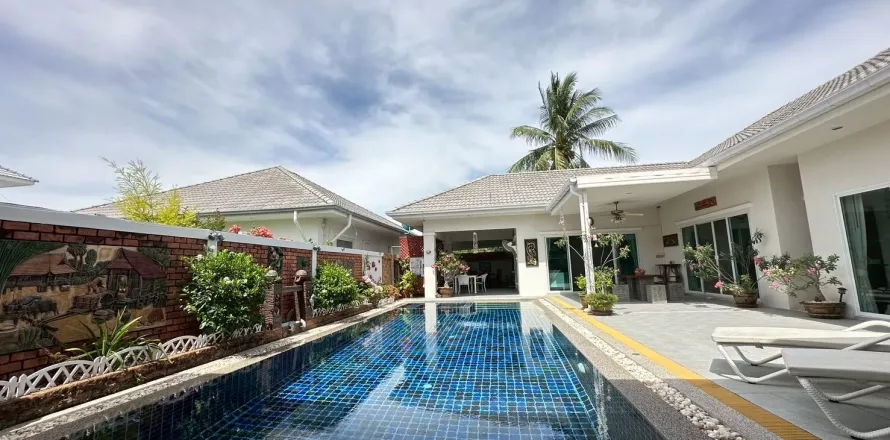 Villa à Hua Hin, Thaïlande 6 chambres № 137848