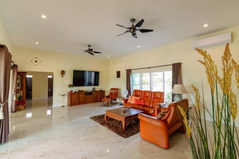 Villa à Hua Hin, Thaïlande 2 chambres № 172742 - photo 2