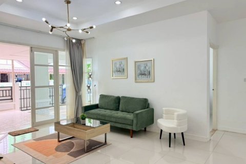 House in Pattaya, Thailand 3 bedrooms № 172738 - photo 3